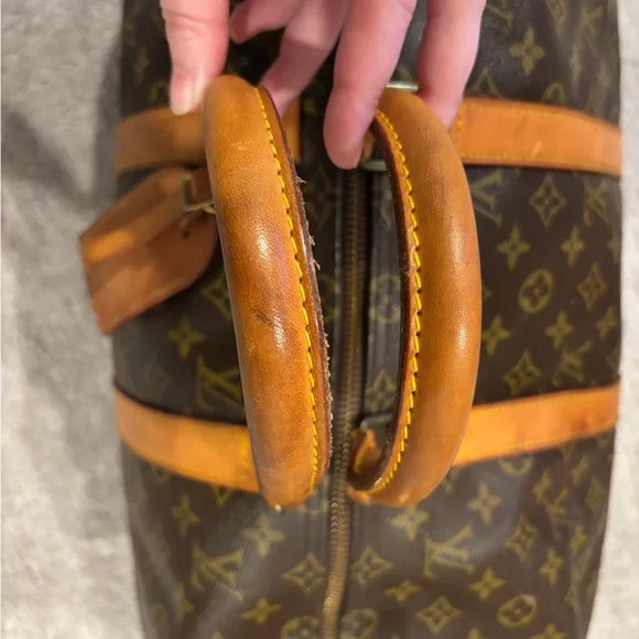 Auth Louis Vuitton Keepall 50 Monogram Travel Bag - Picture 12 of 16